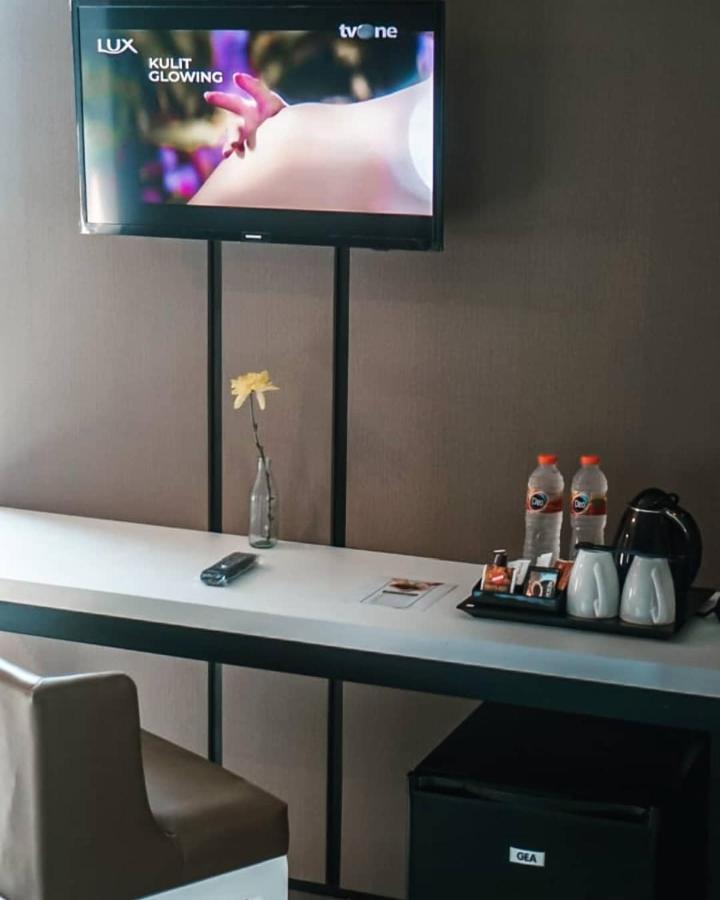 Bess Mansion Hotel Surabaya Wonotjolo المظهر الخارجي الصورة