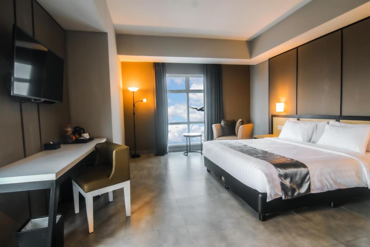 Bess Mansion Hotel Surabaya Wonotjolo المظهر الخارجي الصورة